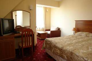 Отель Contessa Hotel Шумен Двухместный номер с 2 отдельными кроватями-1
